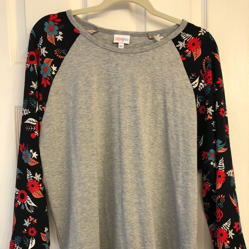 3X LuLaRoe Randy. New, no tags. Black/red sleeves
